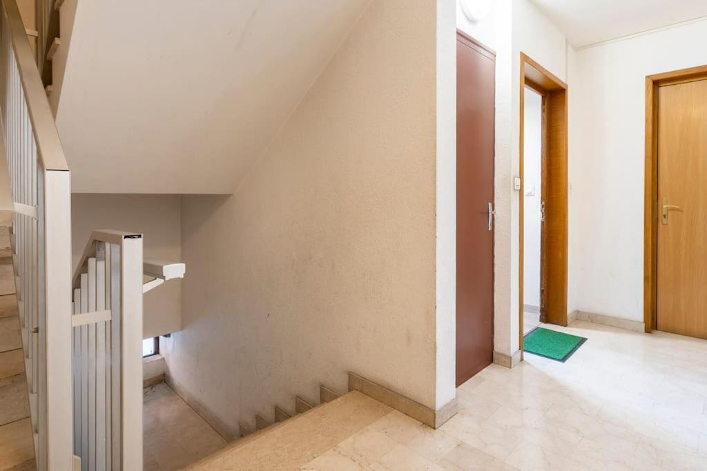 Studio Cosy Proche Du Centre + Parking Gratuit Cluses Exterior foto